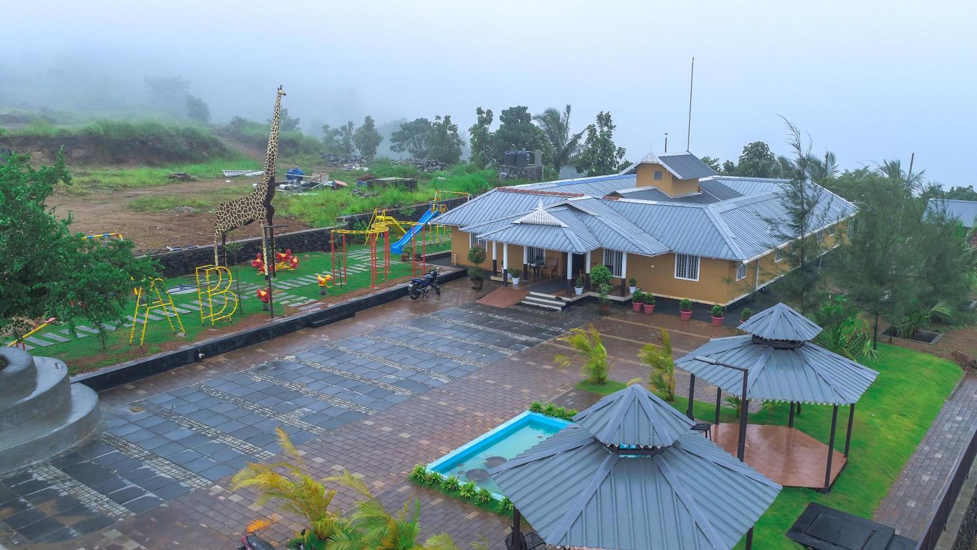 Misty Green Hills Parks & Resorts Kondotty Extérieur photo