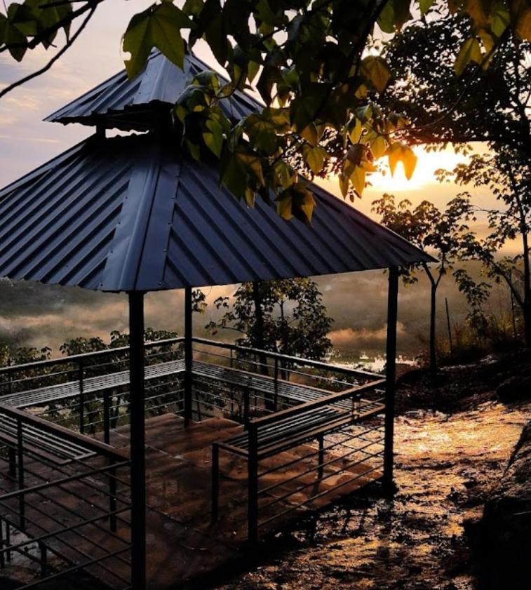 Misty Green Hills Parks & Resorts Kondotty Extérieur photo